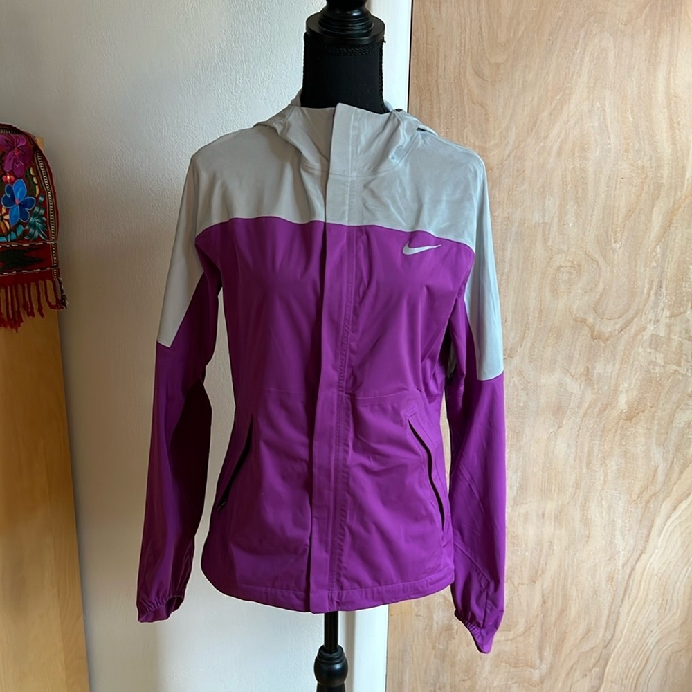 Nike Purple and Grey Reflective Hooded Windbreaker Jacket Small